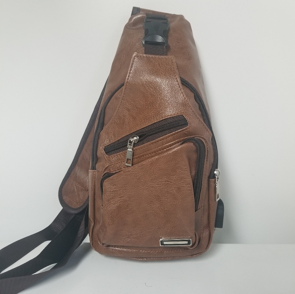 FREE GWP Chest Bag with USB charging